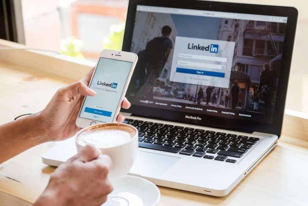 Laptop mit LinedIn