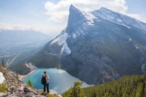 Location Scouting in der Preproduktion (Foto: Kalen Emsley)
